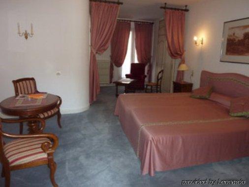 Le Grand Paris Hotel Digne-les-Bains Room photo